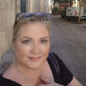 Meet your Posher, Caroline